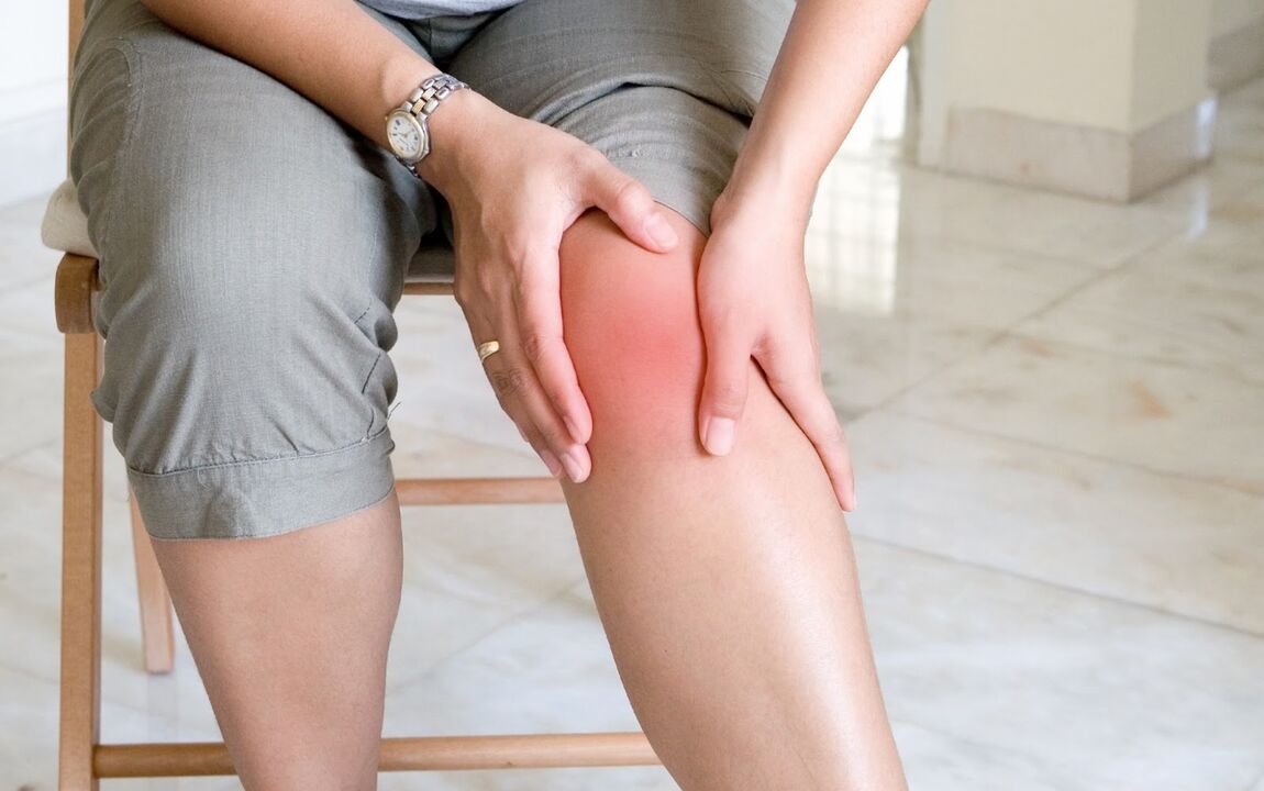 Upala s crvenilom u zglobu koljena - znak artritisa