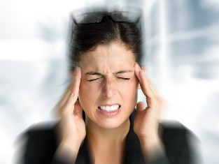 Vrtoglavice i glavobolje često zabrinuti kada je shane остеохондрозе